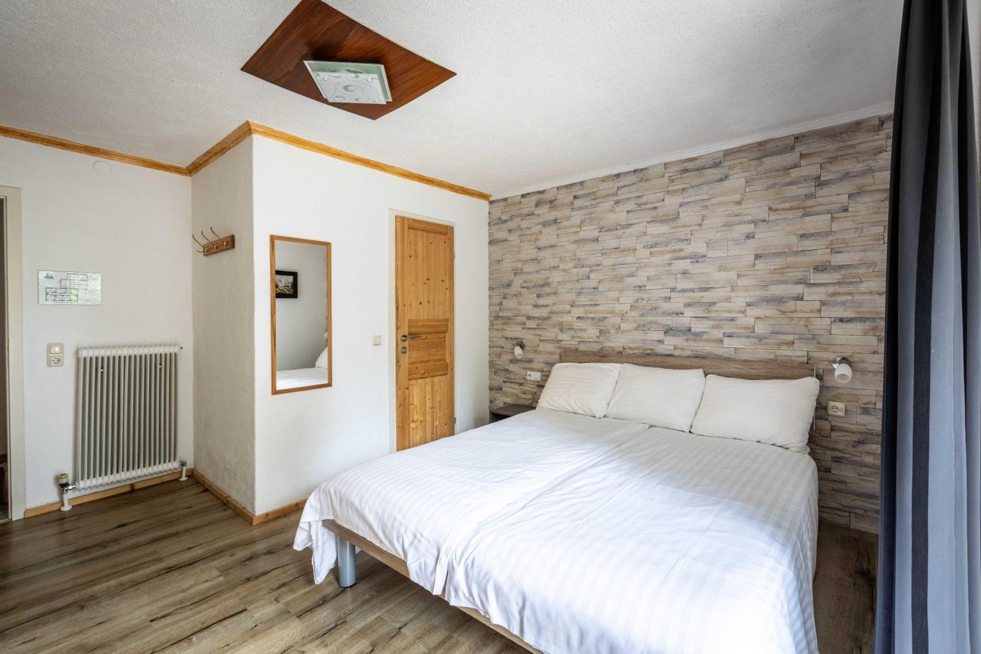 Hartkaiser Rooms And Apartments Елмау Екстериор снимка